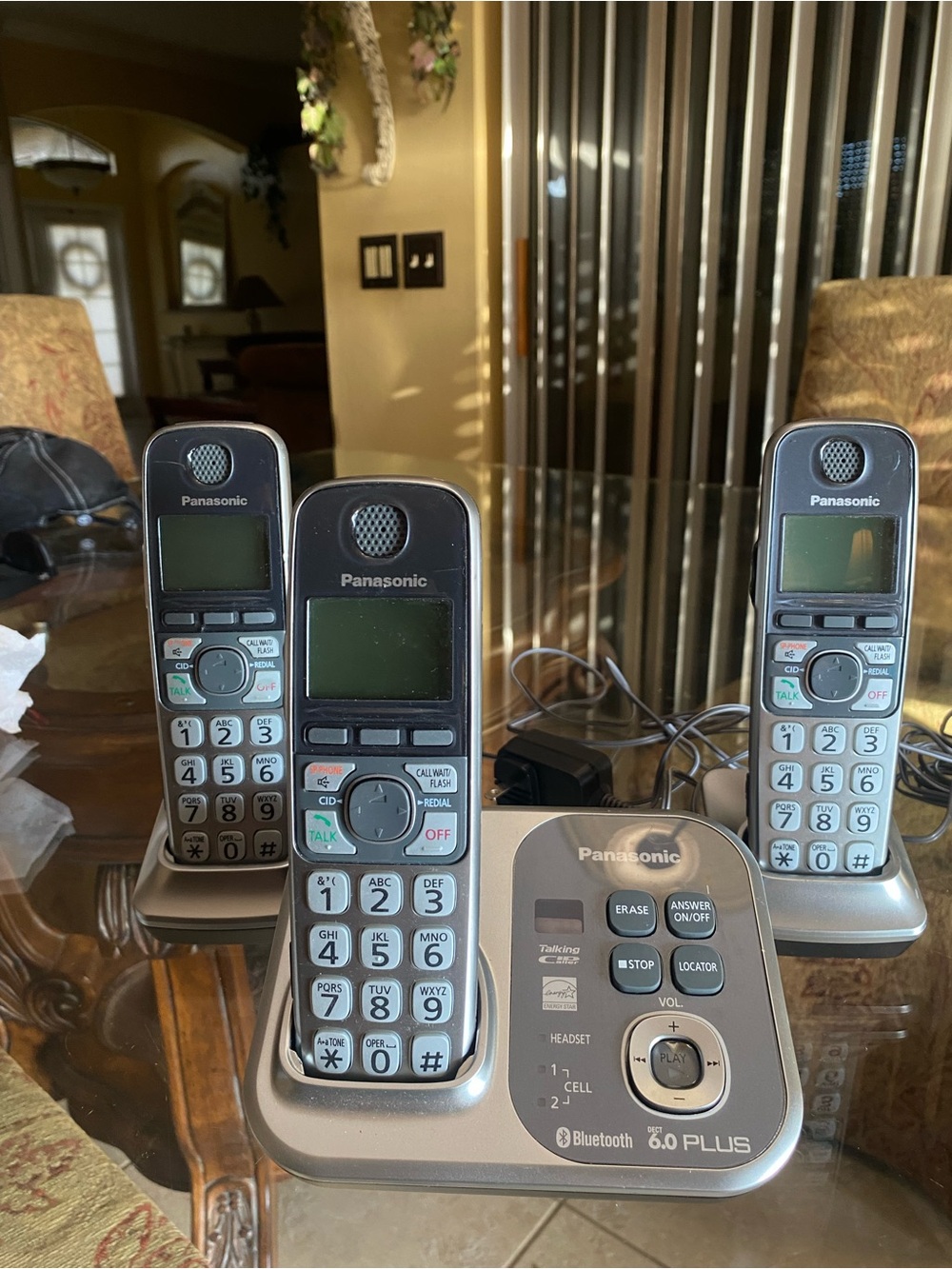 Panasonic cordless phones with integrated answering machine